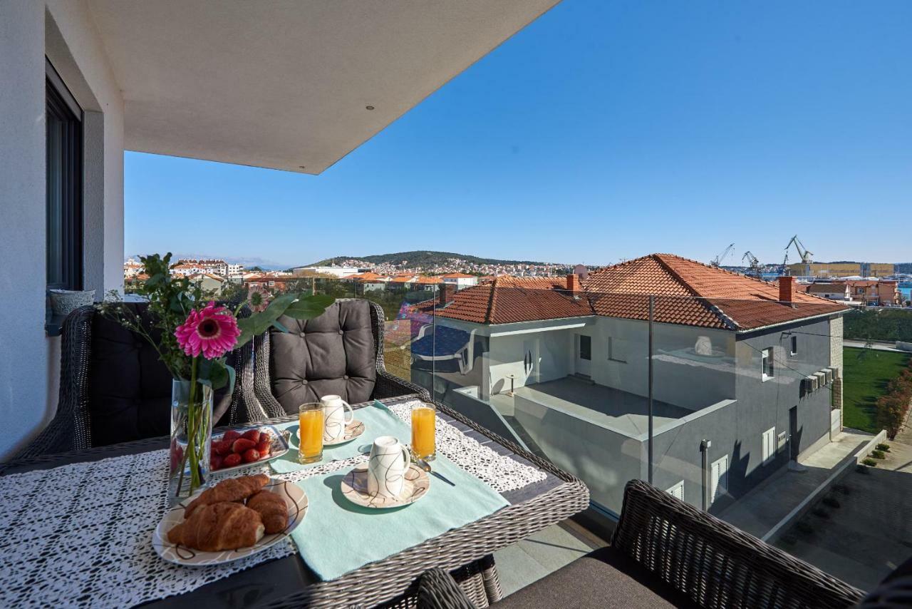 Golubica Apartment Trogir Exterior photo